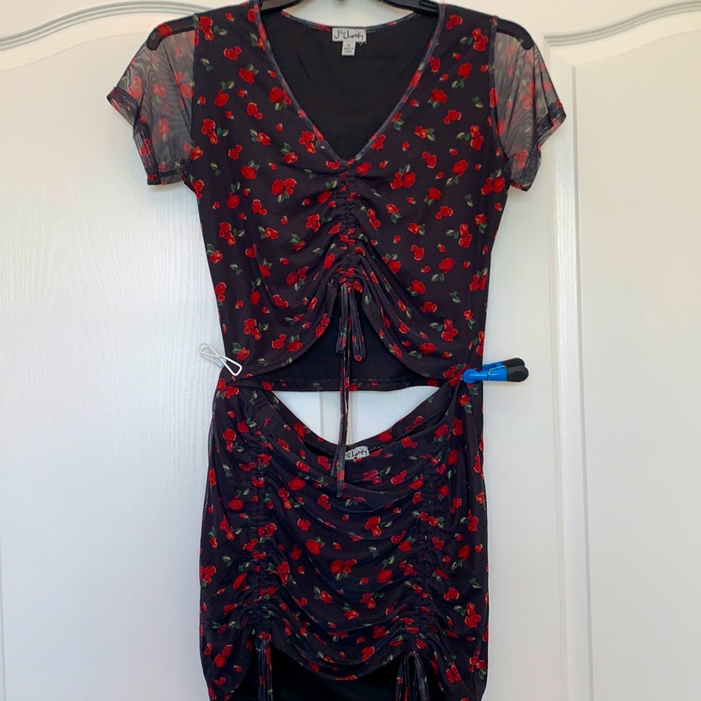 J for justify two piece cherry scrunch dress and matching top size l